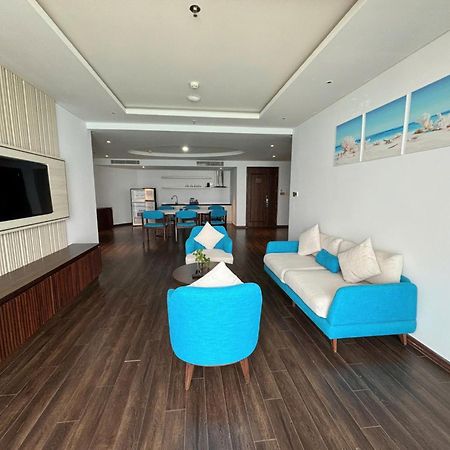 Canvas Danang Beach Hotel Exterior foto