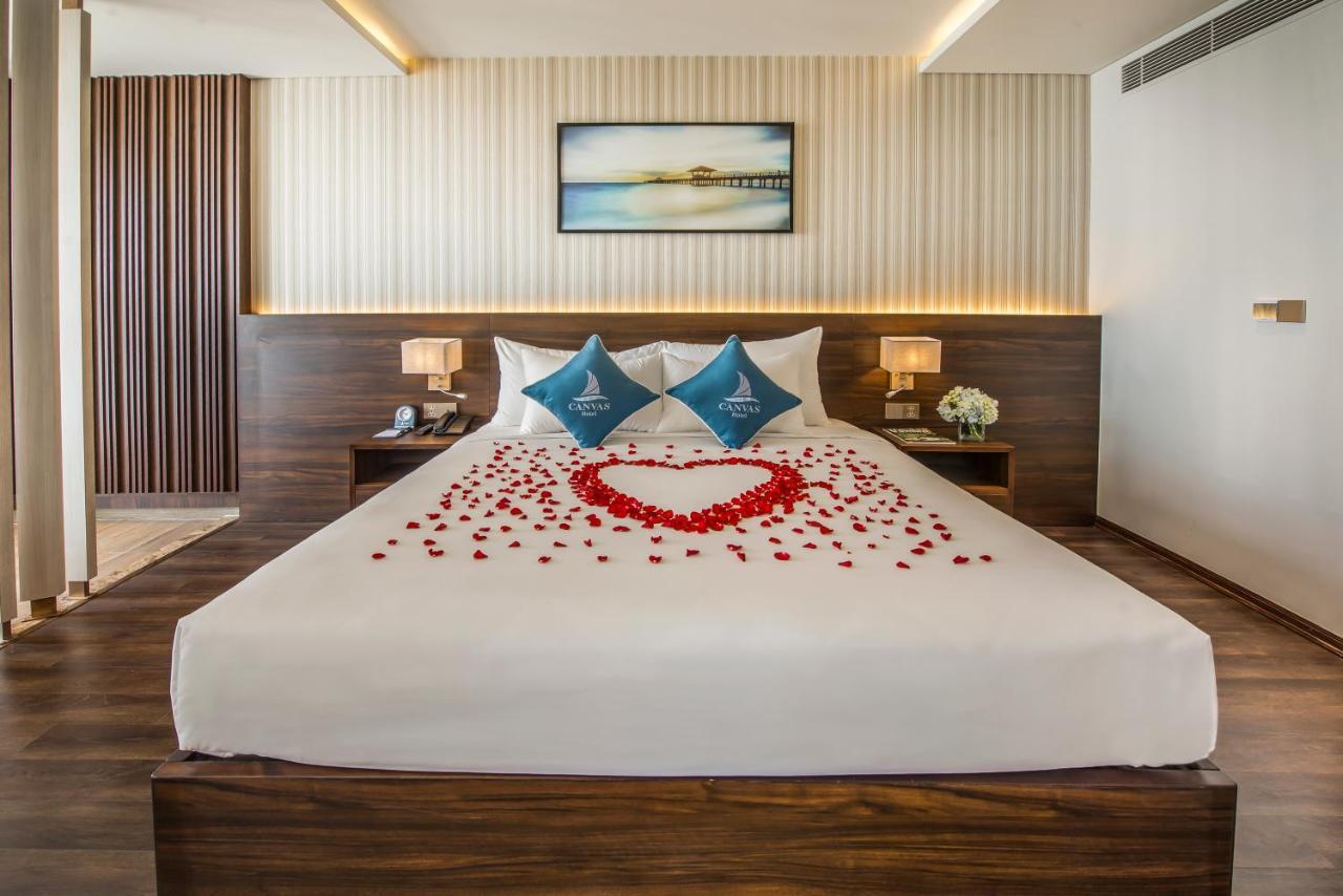 Canvas Danang Beach Hotel Exterior foto