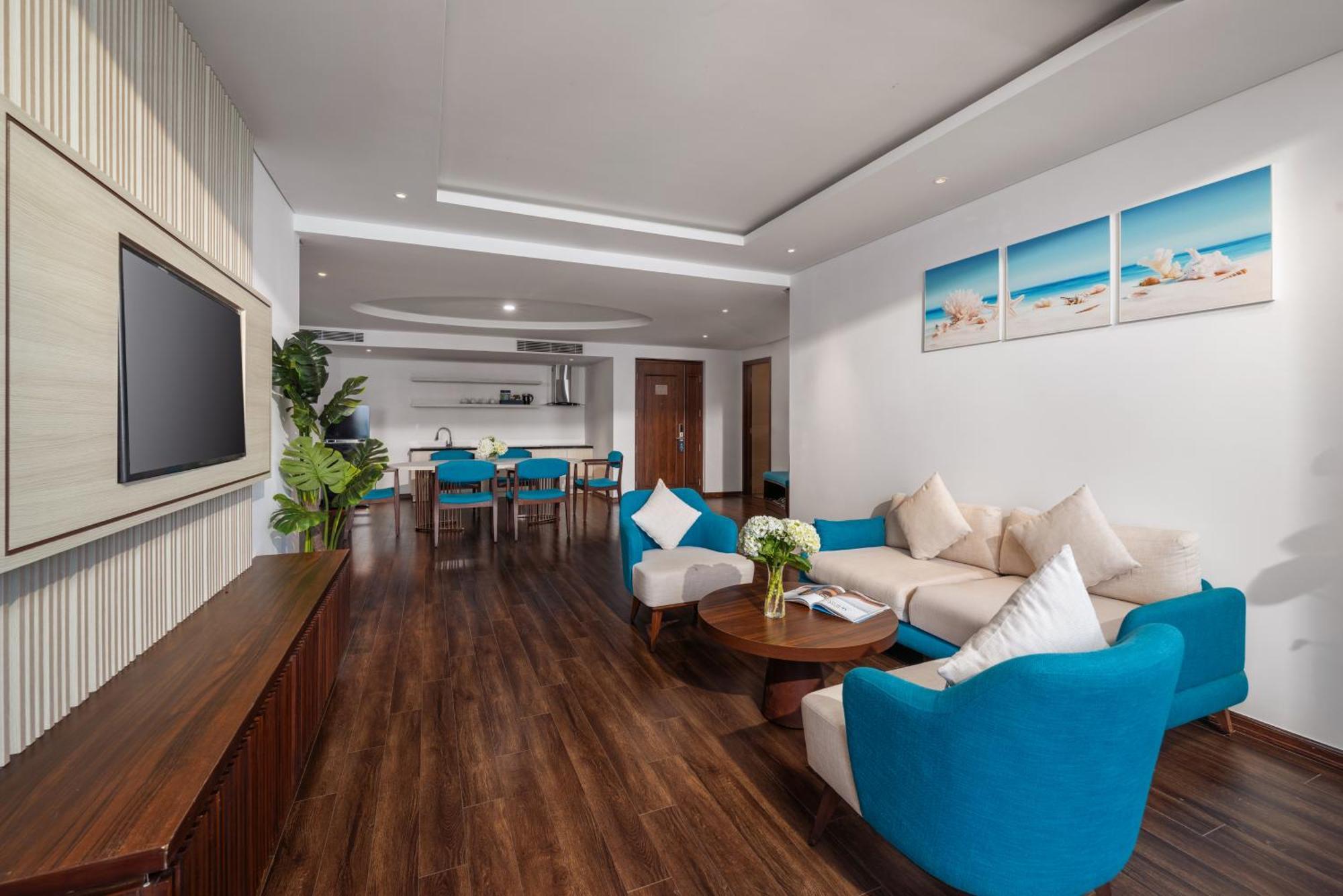 Canvas Danang Beach Hotel Exterior foto